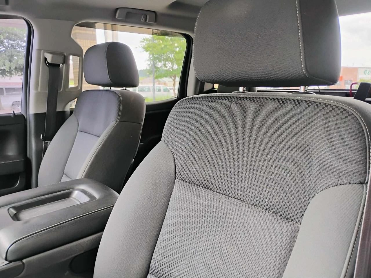 Chevrolet Silverado 1500 4WD Crew Cab 143.5" LT w/1LT 2015