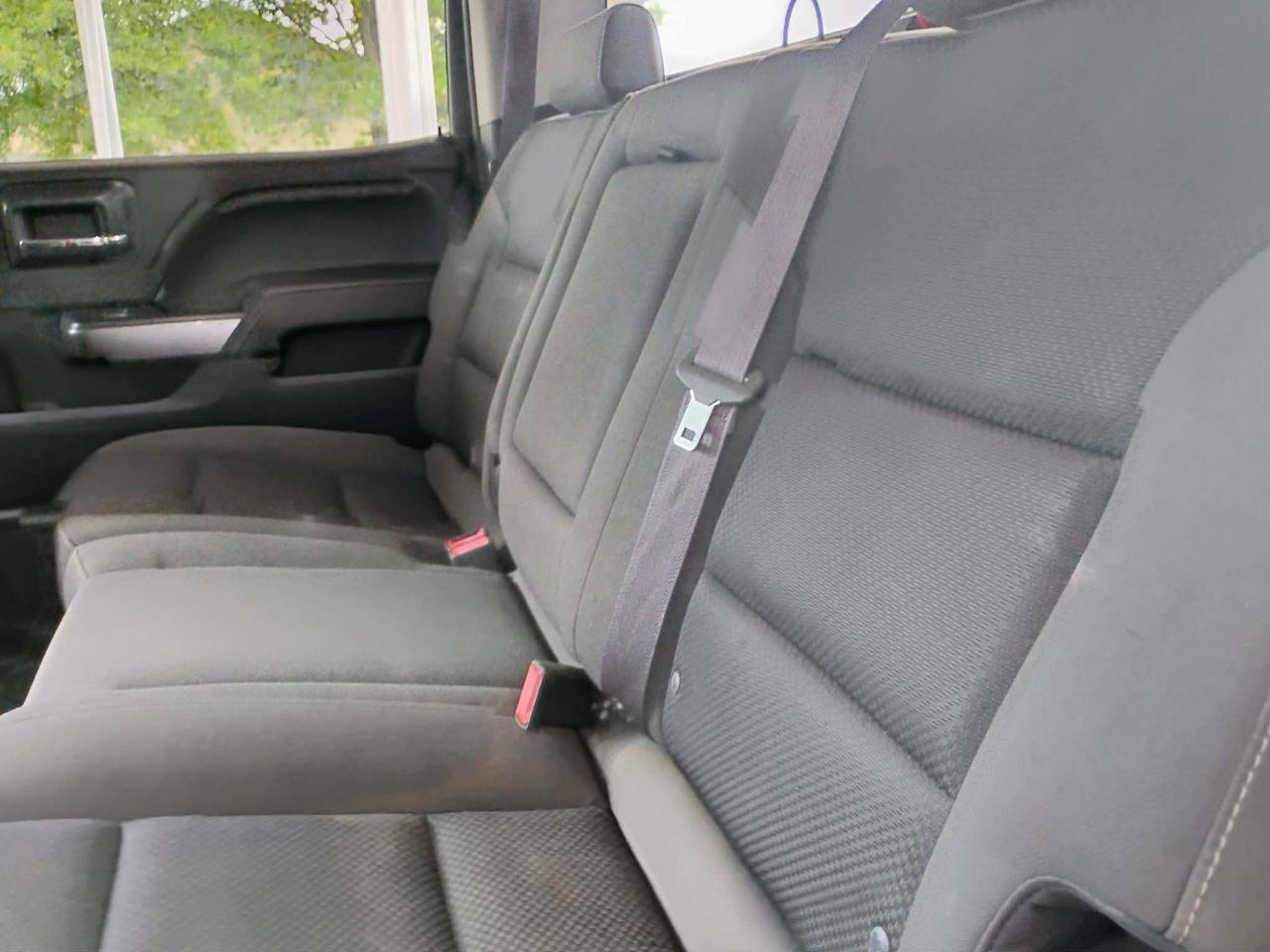 Chevrolet Silverado 1500 4WD Crew Cab 143.5" LT w/1LT 2015