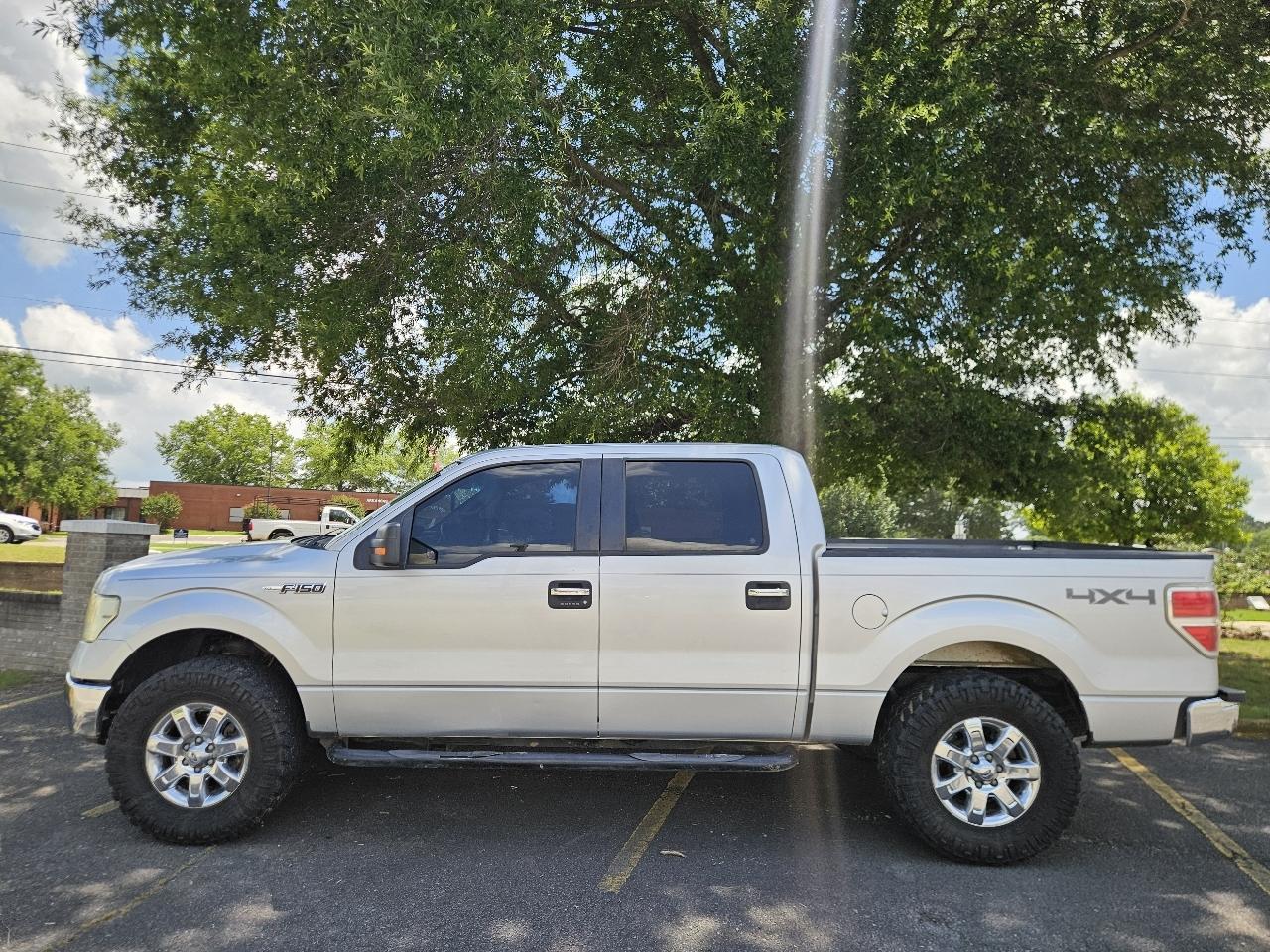 Ford F-150 4WD SuperCrew 139" XLT 2013