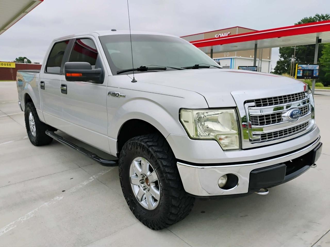 Ford F-150 4WD SuperCrew 139" XLT 2013