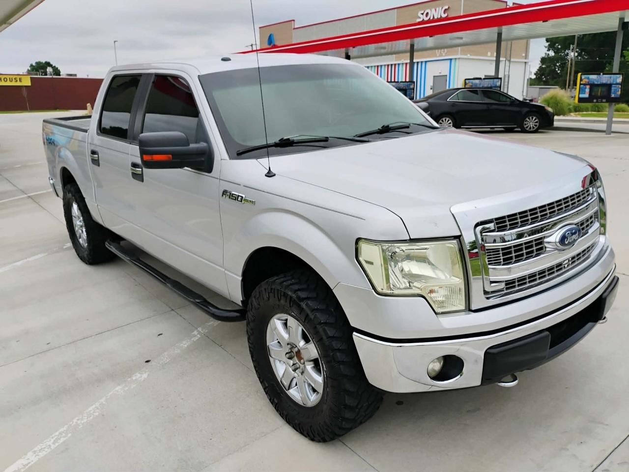 Ford F-150 4WD SuperCrew 139" XLT 2013