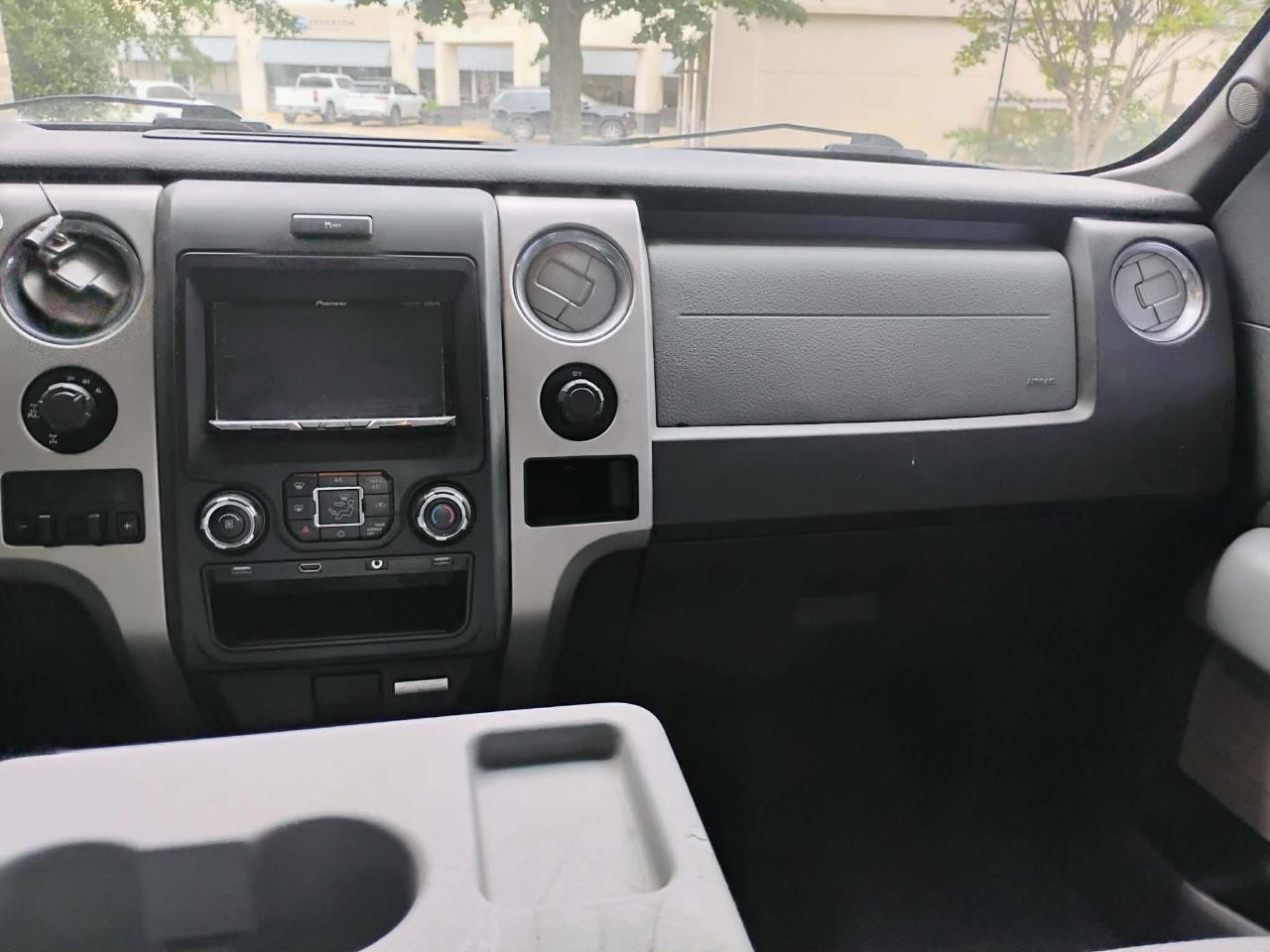 Ford F-150 4WD SuperCrew 139" XLT 2013