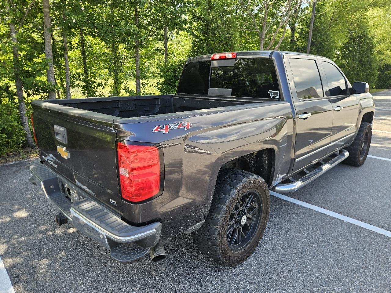 Chevrolet Silverado 1500 4WD Crew Cab 143.5" LTZ w/1LZ 2014