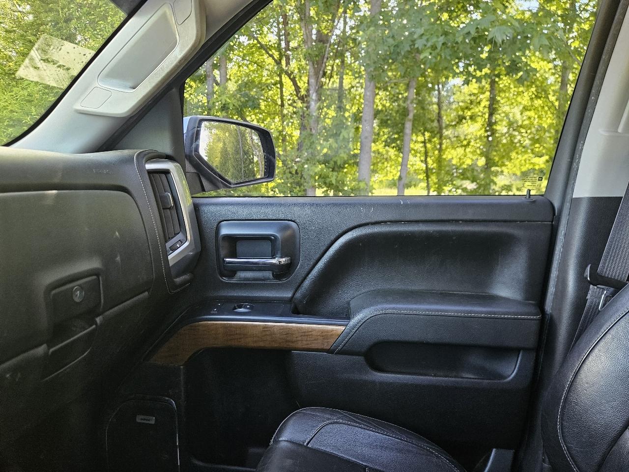 Chevrolet Silverado 1500 4WD Crew Cab 143.5" LTZ w/1LZ 2014
