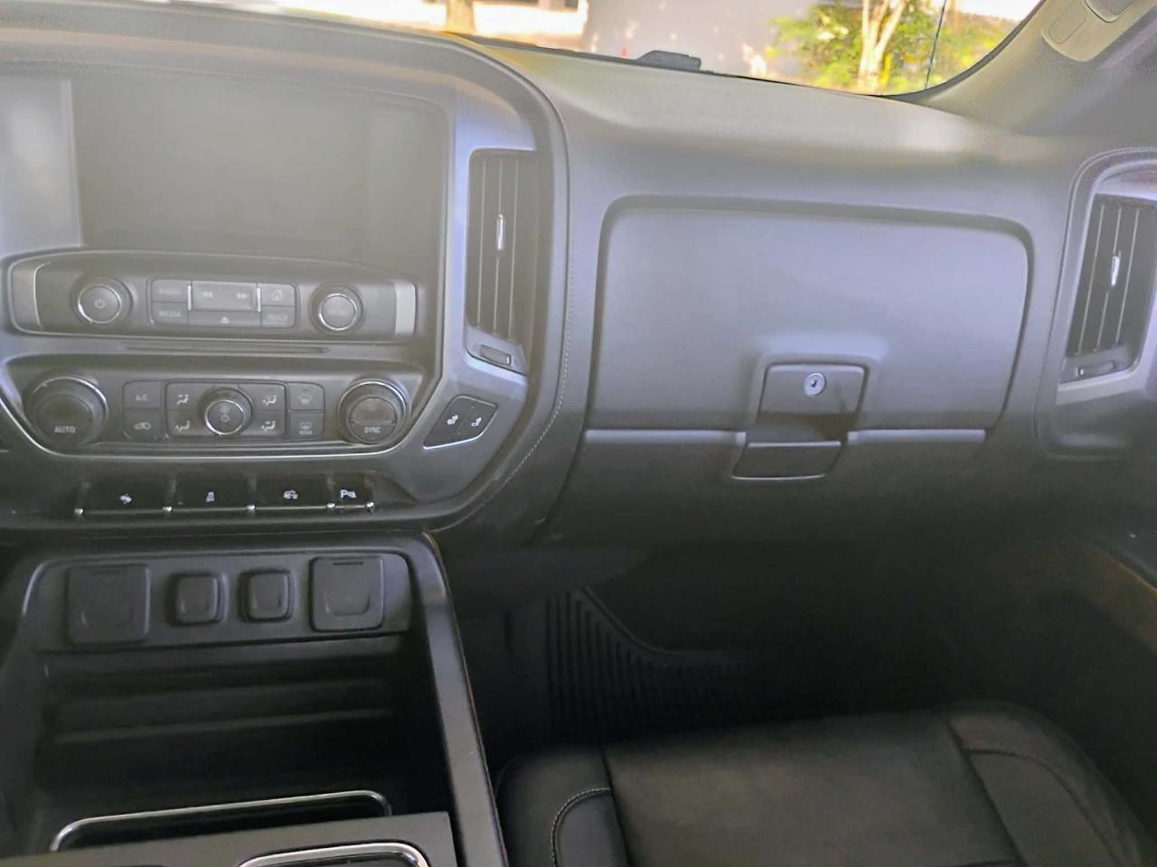Chevrolet Silverado 1500 4WD Crew Cab 143.5" LTZ w/1LZ 2014