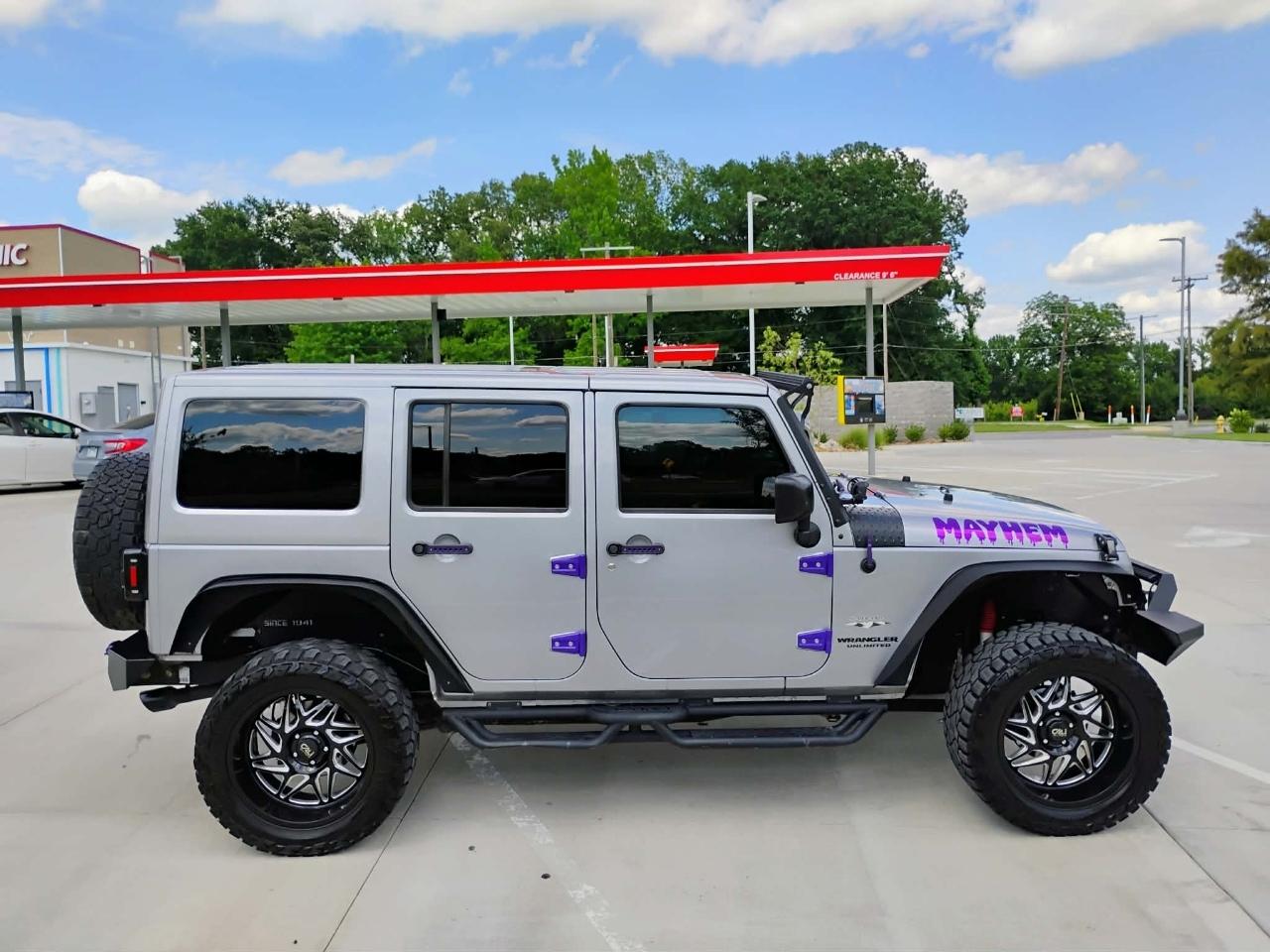 Jeep Wrangler Unlimited 4WD 4dr Sahara 2016