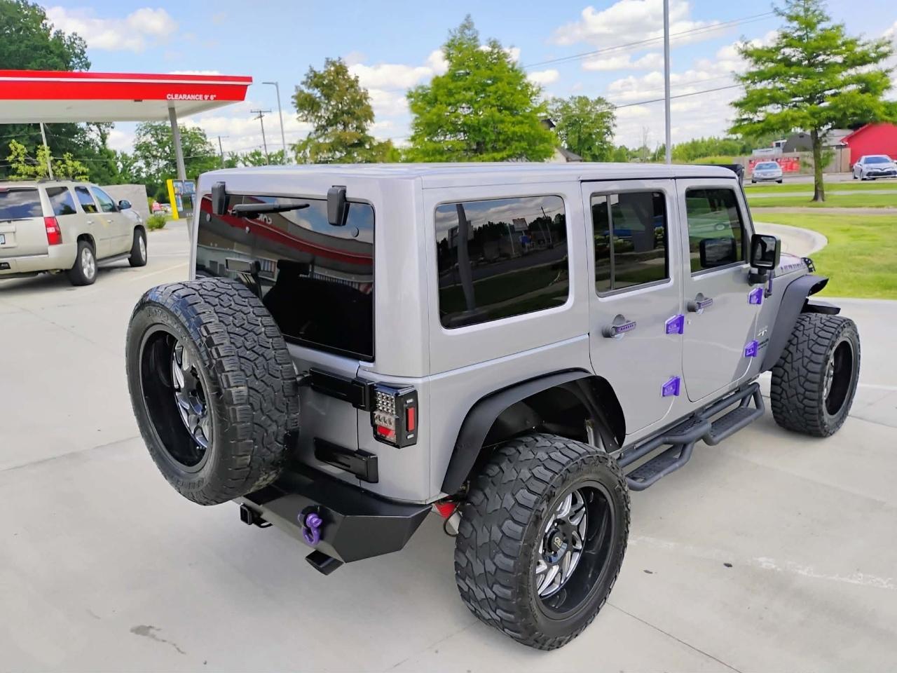 Jeep Wrangler Unlimited 4WD 4dr Sahara 2016