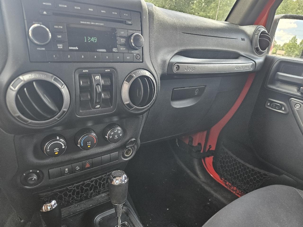 Jeep Wrangler Unlimited 4WD 4dr Sport 2015