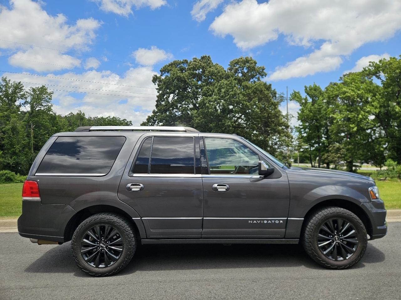 Lincoln Navigator 4WD 4dr Select 2016
