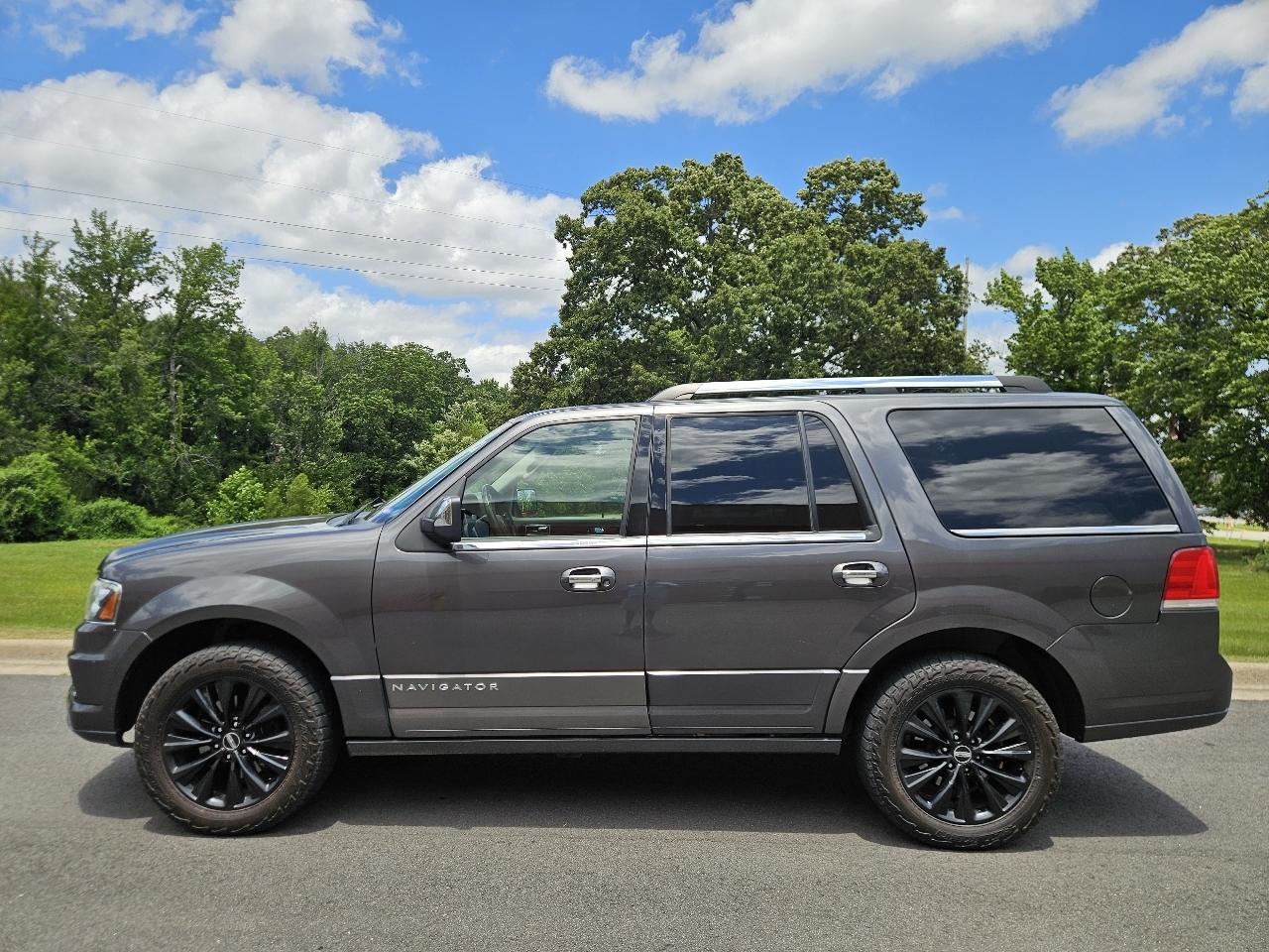 Lincoln Navigator 4WD 4dr Select 2016