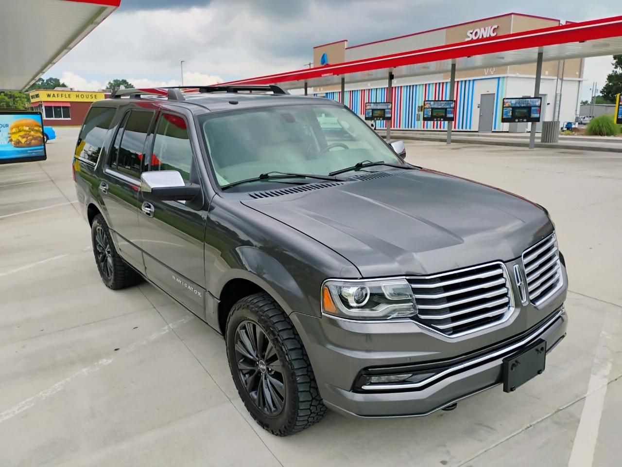 Lincoln Navigator 4WD 4dr Select 2016