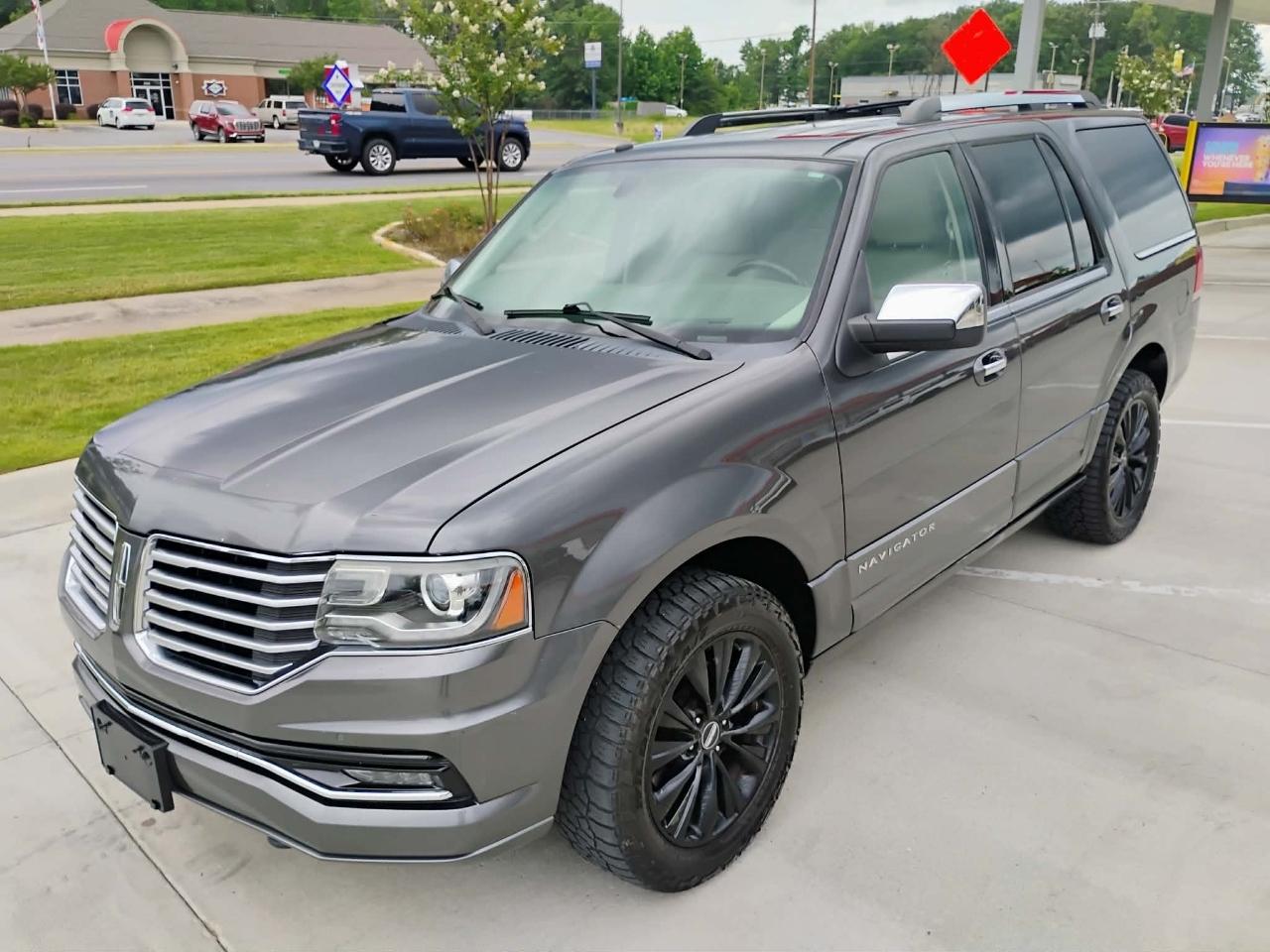Lincoln Navigator 4WD 4dr Select 2016