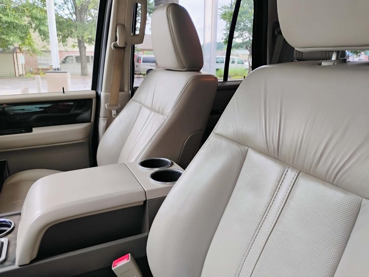 Lincoln Navigator 4WD 4dr Select 2016