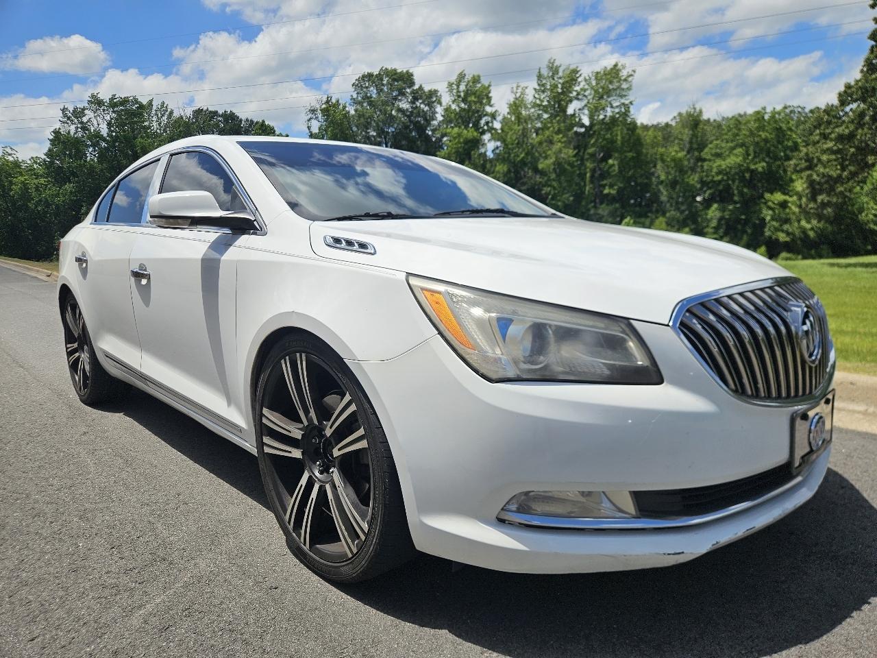 Buick LaCrosse 4dr Sdn Leather FWD 2015