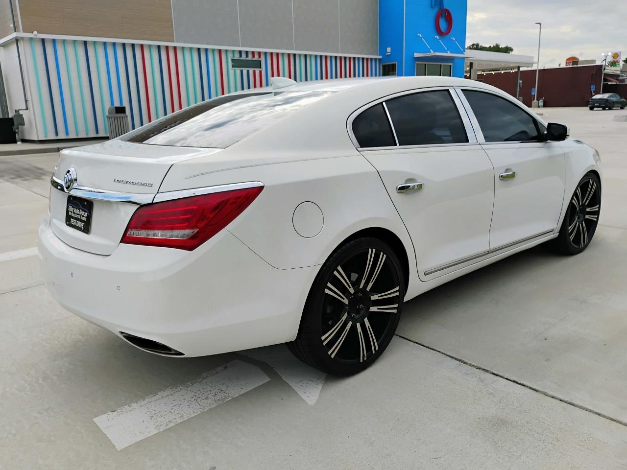 Buick LaCrosse 4dr Sdn Leather FWD 2015