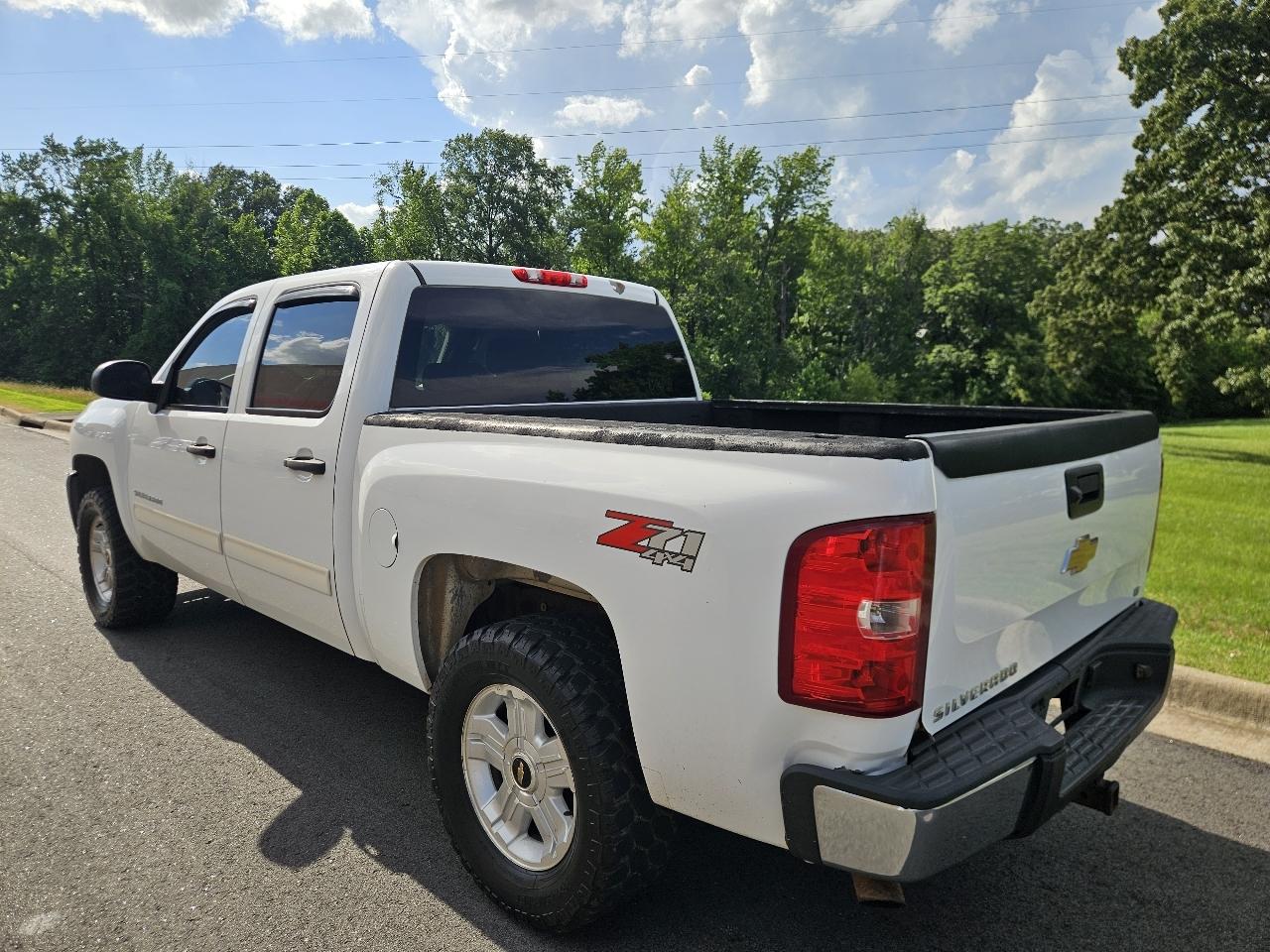 Chevrolet Silverado 1500 4WD Crew Cab 143.5" LT 2012
