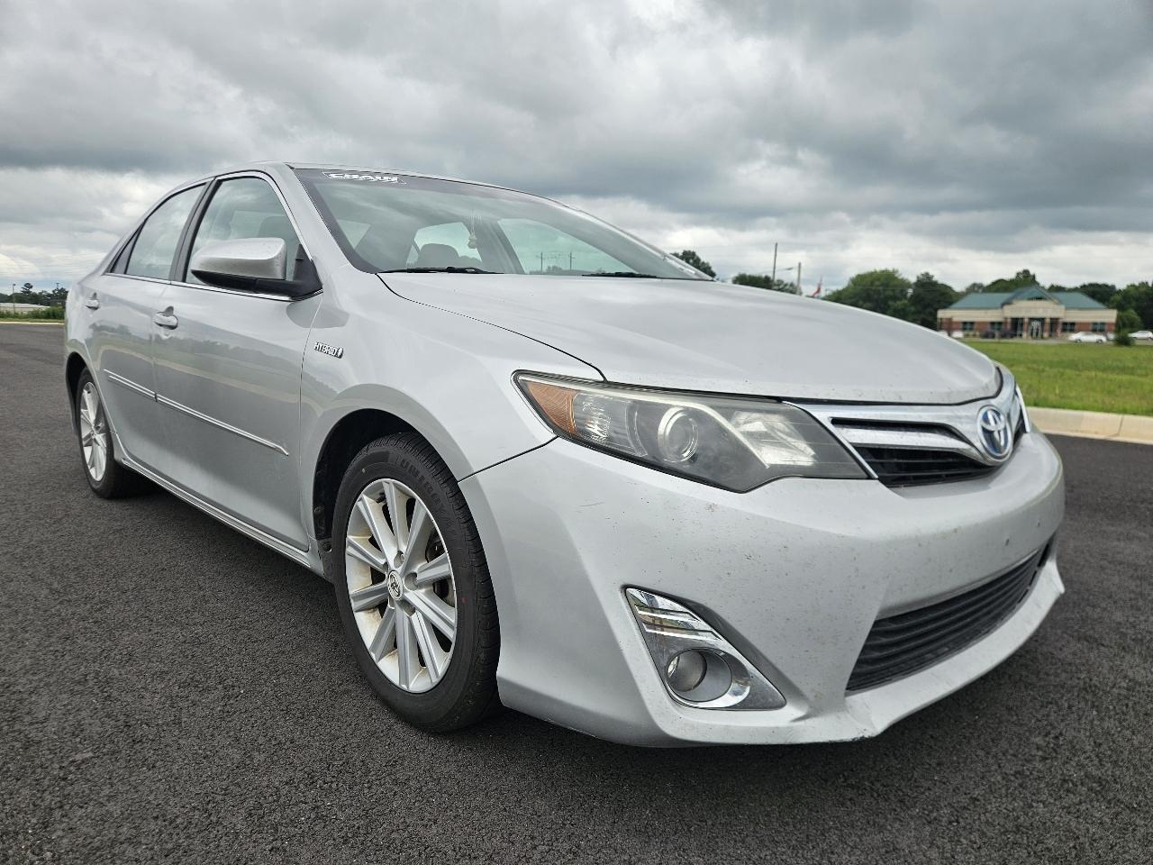 Toyota Camry Hybrid 4dr Sdn XLE (Natl) 2012