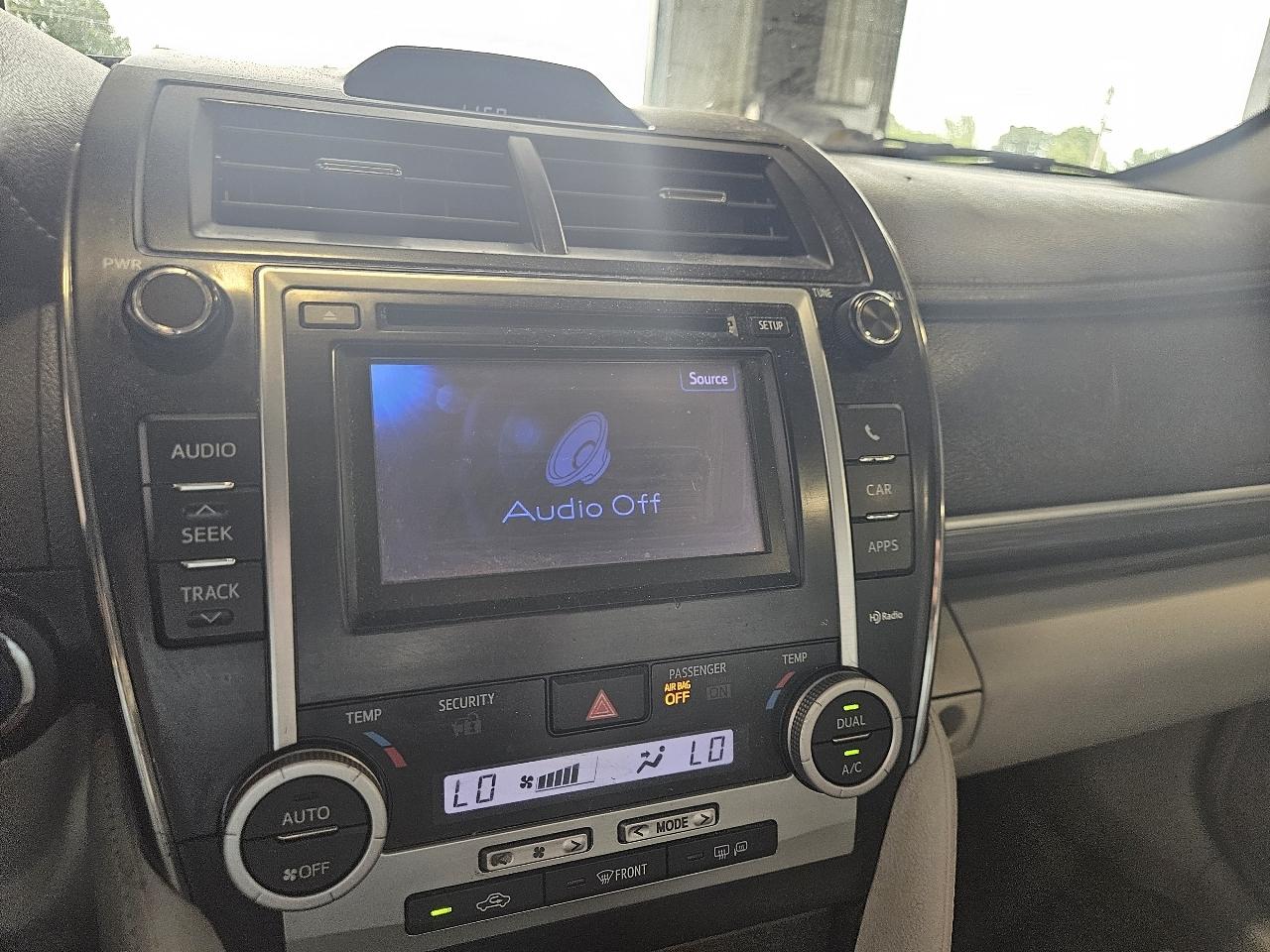 Toyota Camry Hybrid 4dr Sdn XLE (Natl) 2012