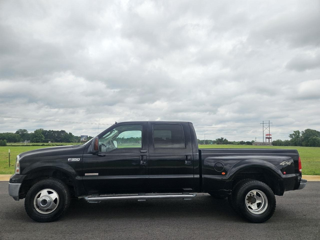 Ford Super Duty F-350 DRW Crew Cab 172" King Ranch 4WD 2004