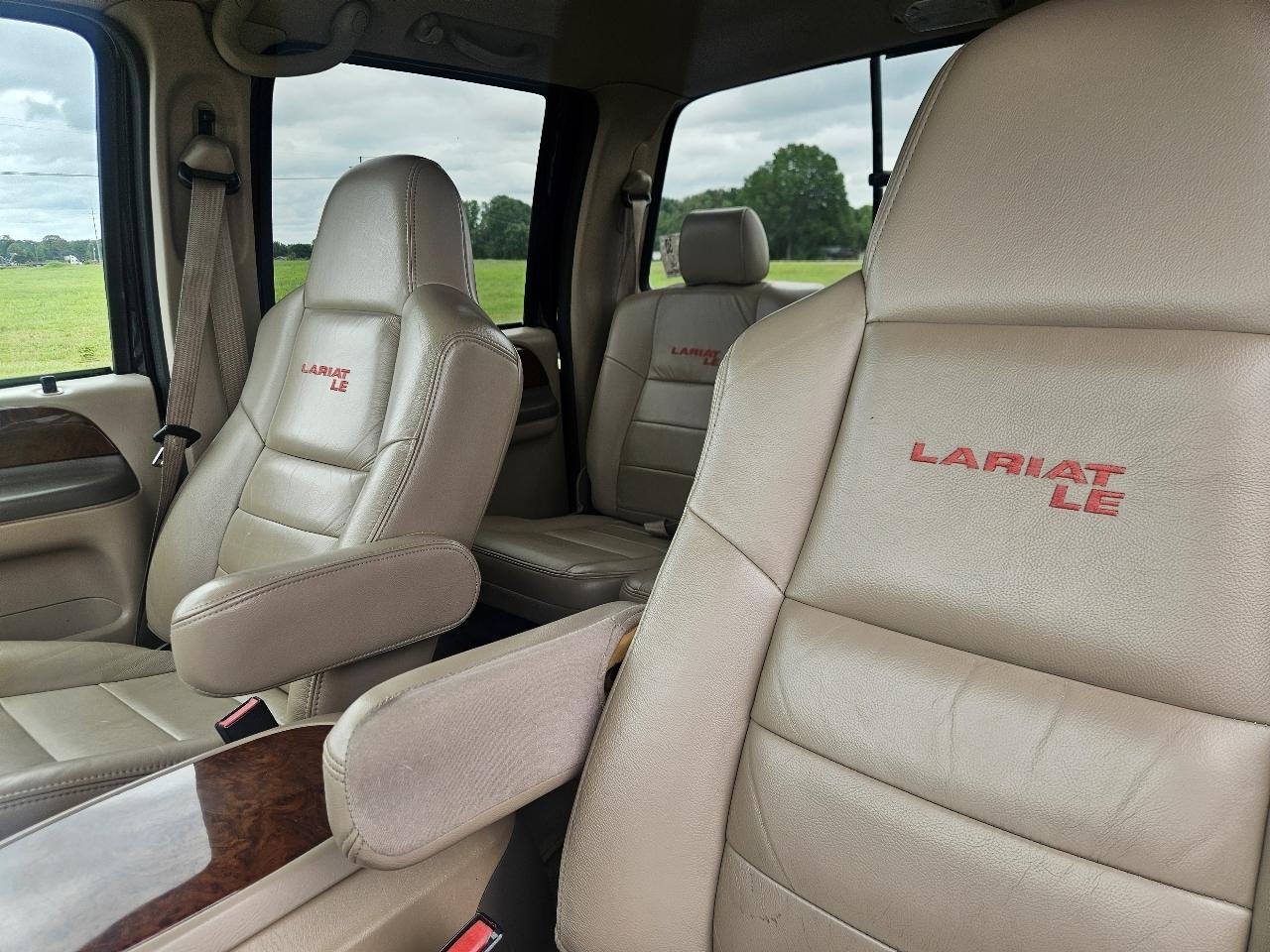 Ford Super Duty F-350 DRW Crew Cab 172" King Ranch 4WD 2004