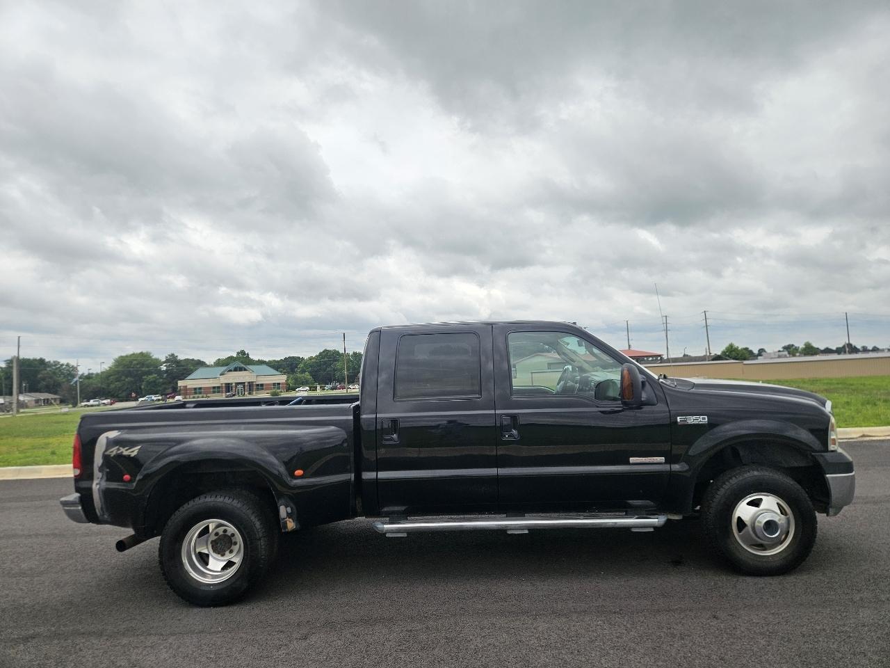 Ford Super Duty F-350 DRW Crew Cab 172" King Ranch 4WD 2004