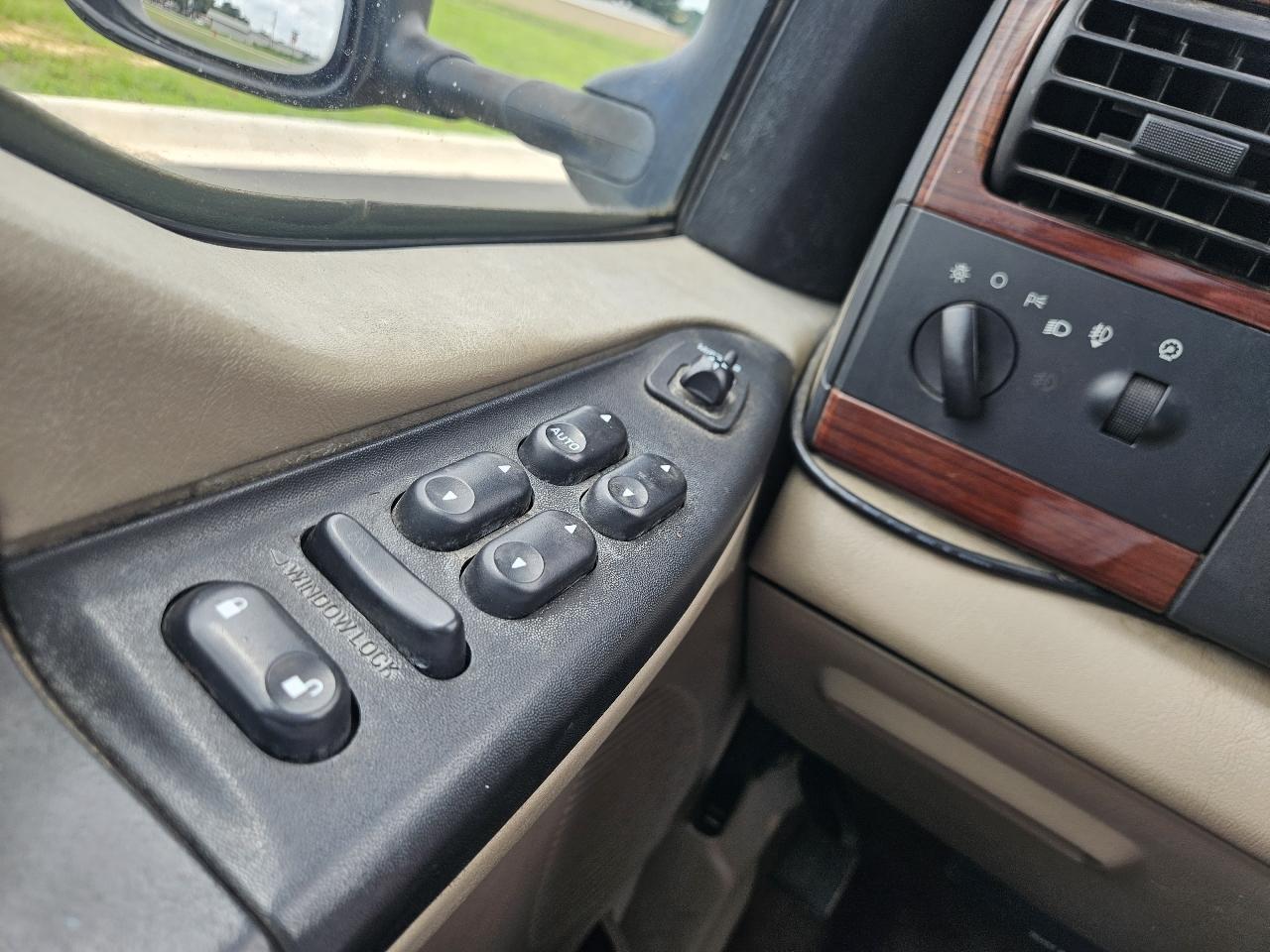 Ford Super Duty F-250 Crew Cab 156" Harley-Davidson 4WD 2005