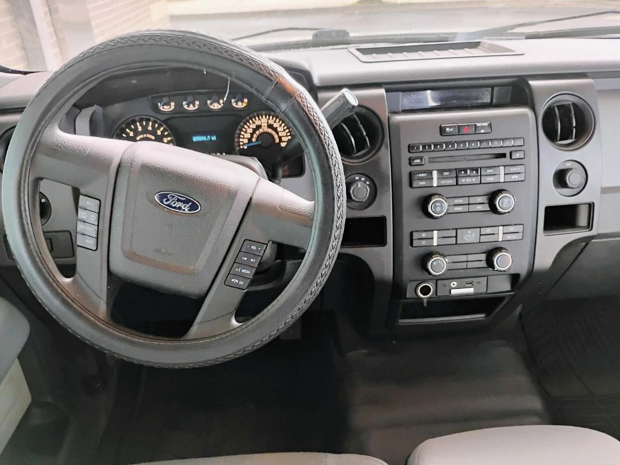 Ford F-150 4WD SuperCrew 139" XLT 2014