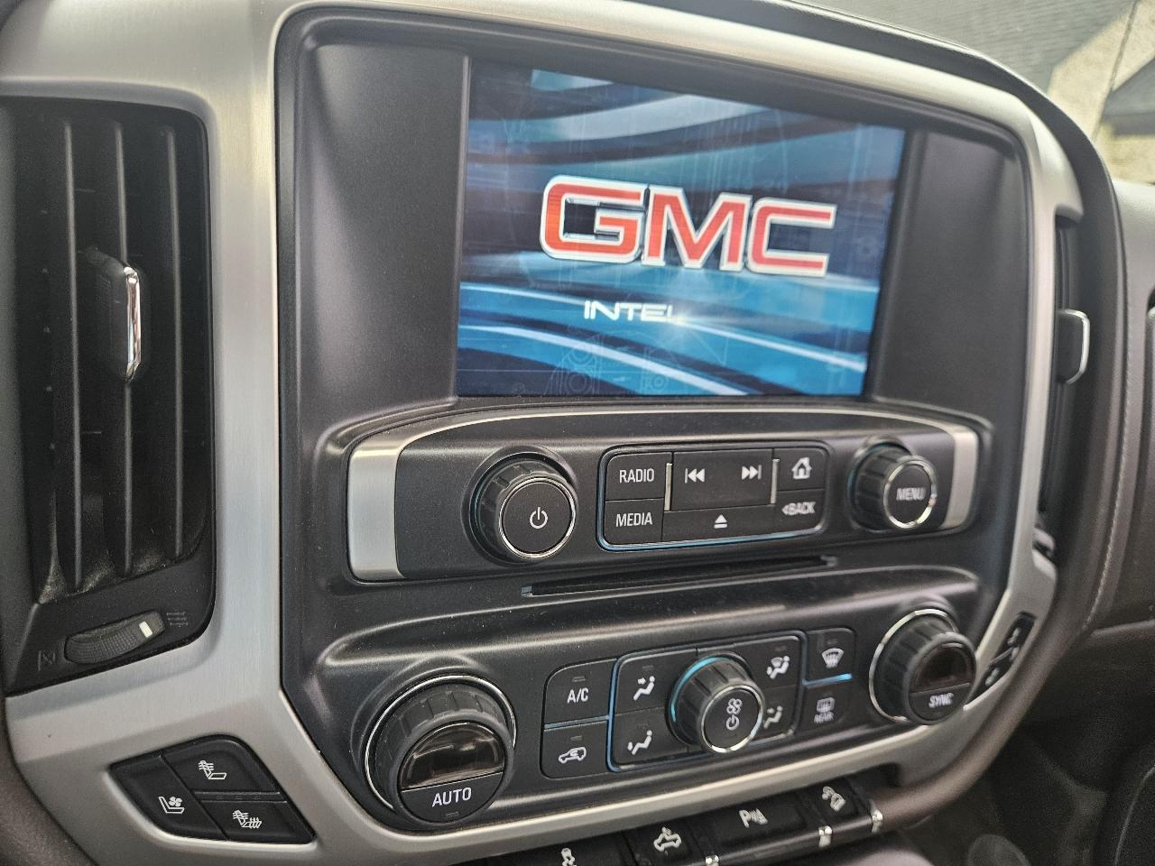 GMC Sierra 1500 4WD Crew Cab 143.5" SLT 2018