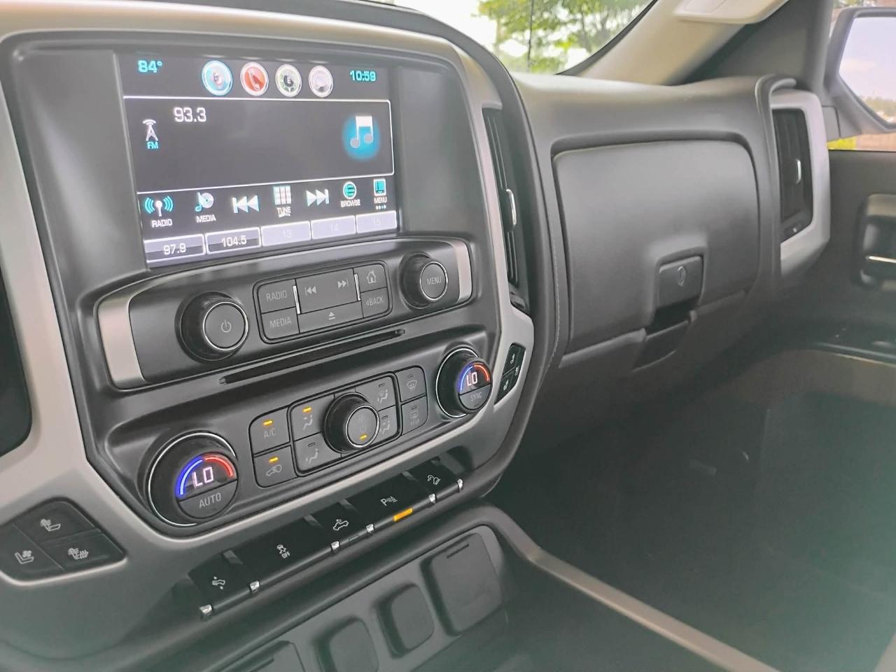 GMC Sierra 1500 4WD Crew Cab 143.5" SLT 2018