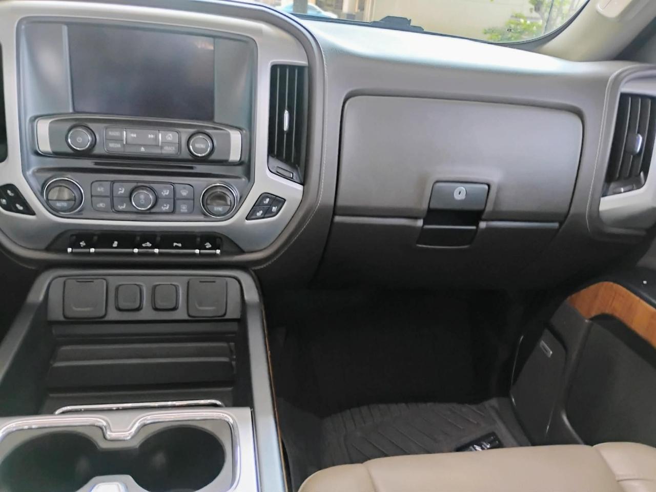 GMC Sierra 1500 4WD Crew Cab 143.5" SLT 2018