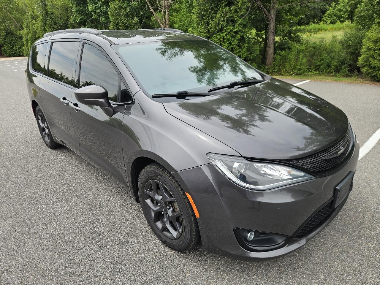 Chrysler Pacifica Touring L Plus FWD 2018
