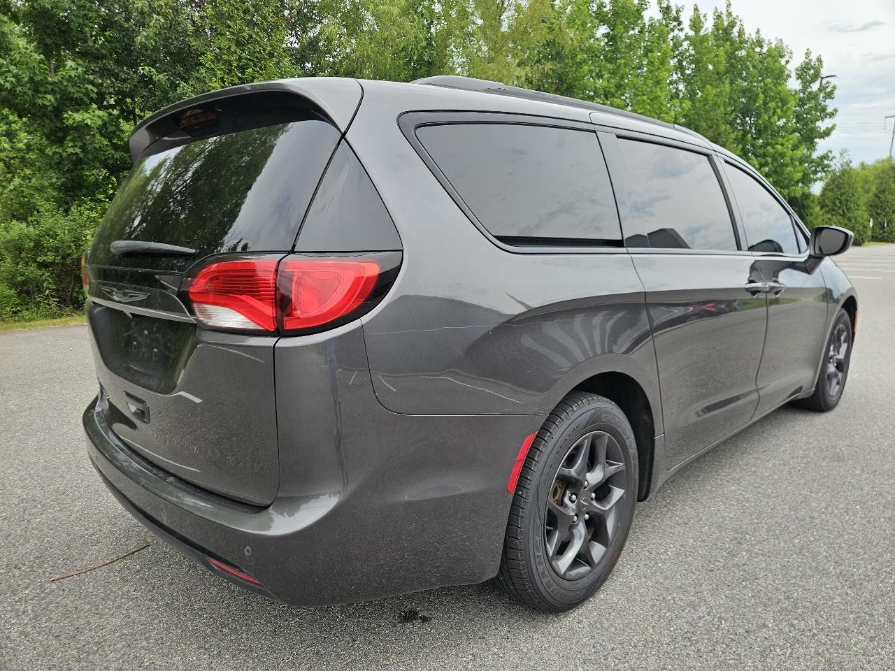 Chrysler Pacifica Touring L Plus FWD 2018