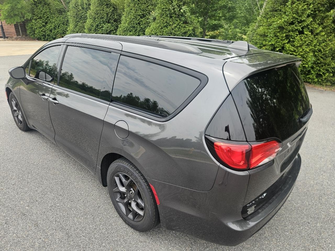 Chrysler Pacifica Touring L Plus FWD 2018