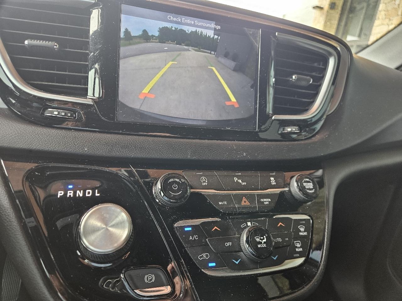 Chrysler Pacifica Touring L Plus FWD 2018