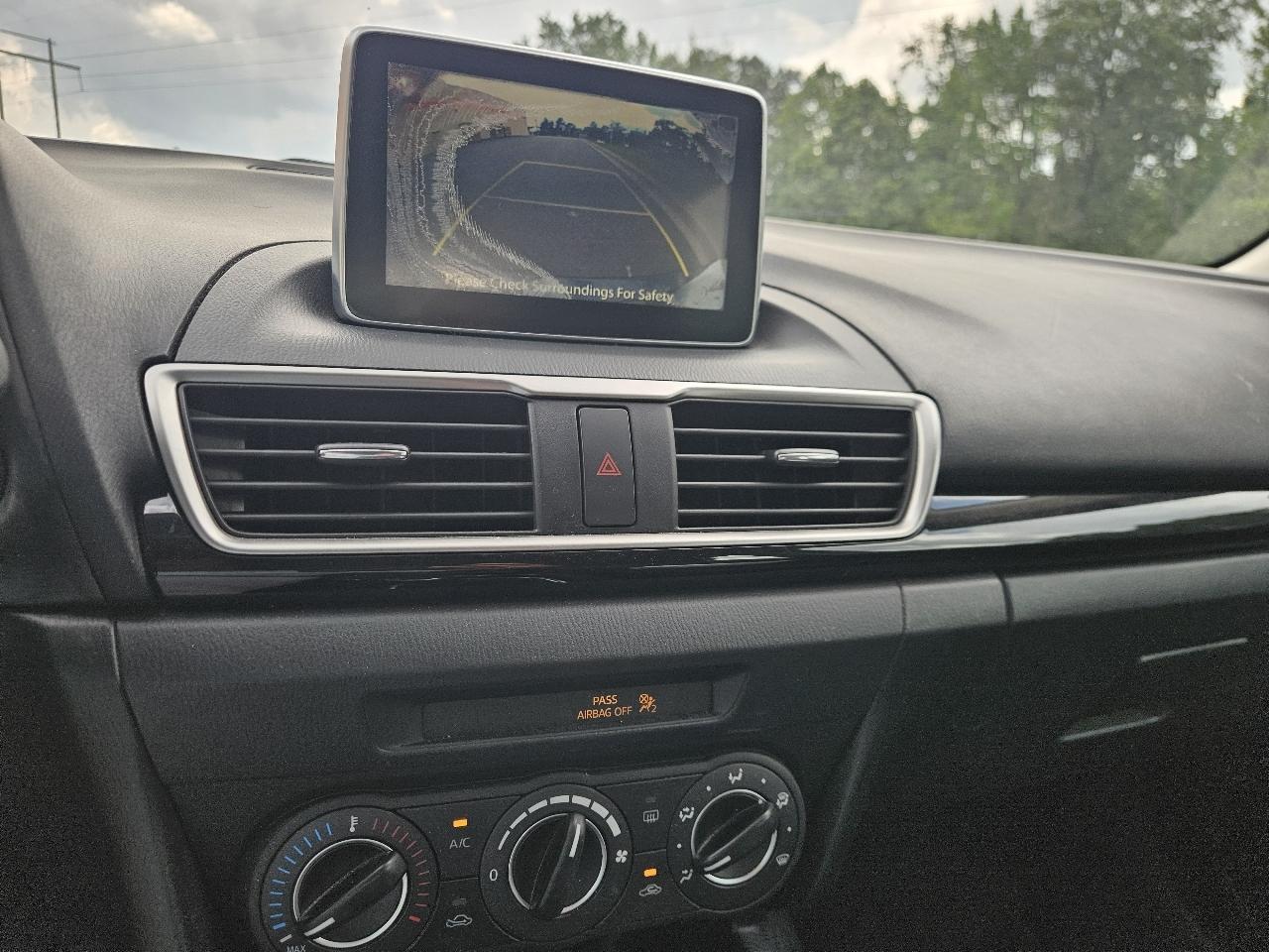 Mazda MAZDA3 5dr HB Man i Touring 2015