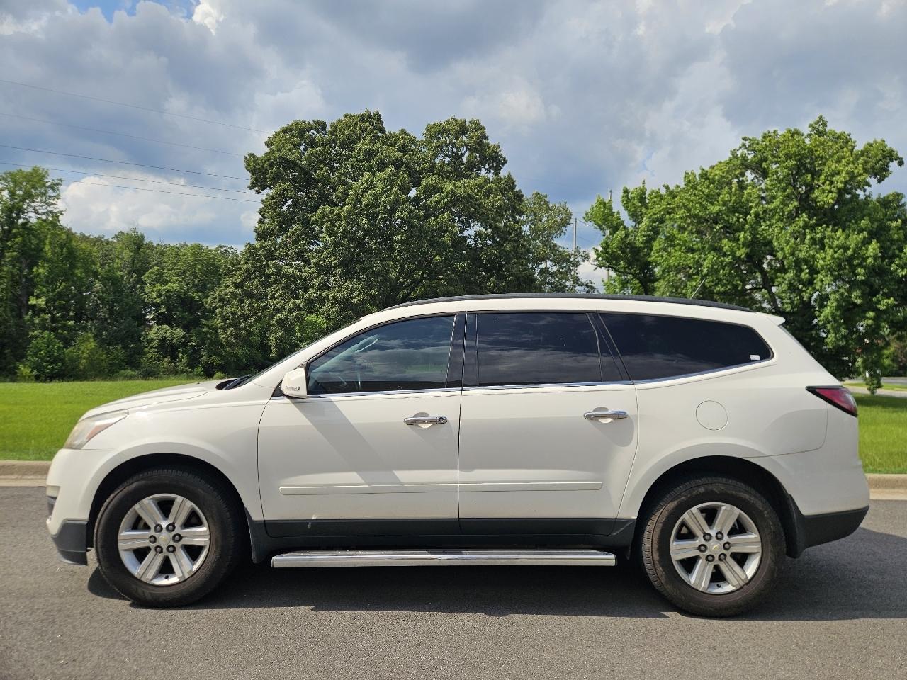 Chevrolet Traverse FWD 4dr LT w/2LT 2014