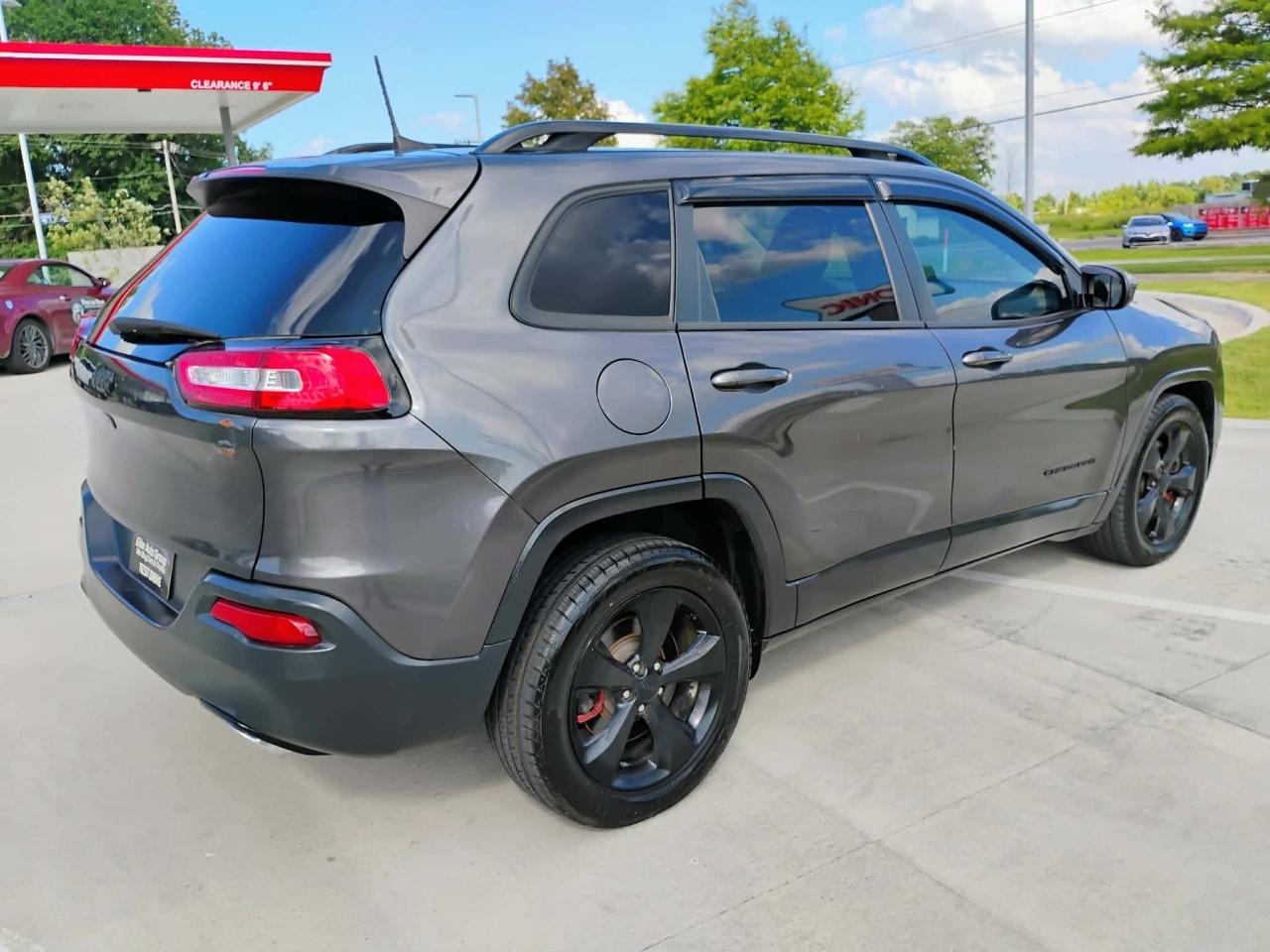 Jeep Cherokee FWD 4dr Altitude *Ltd Avail* 2016