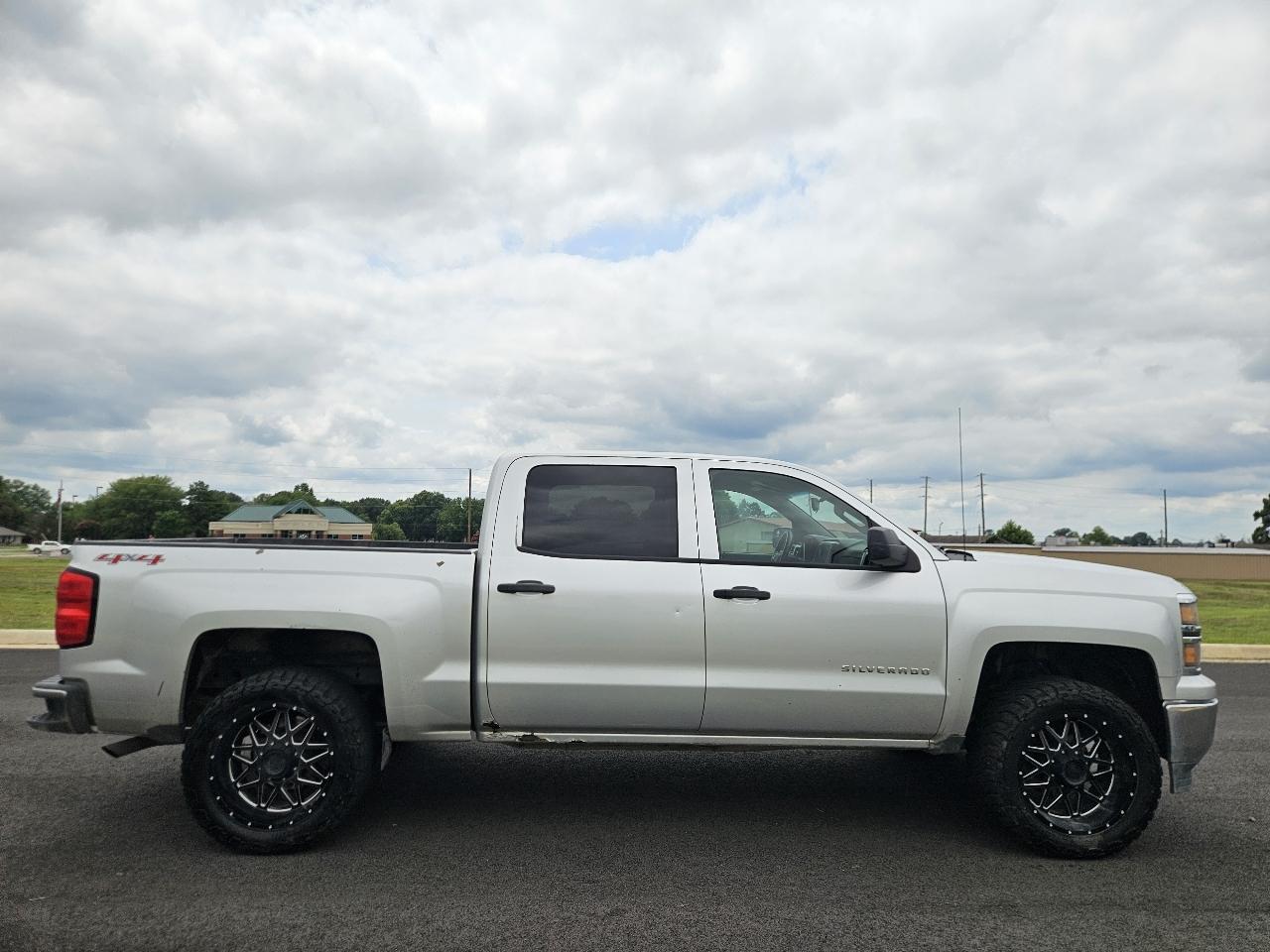 Chevrolet Silverado 1500 4WD Crew Cab 143.5" LT w/1LT 2014