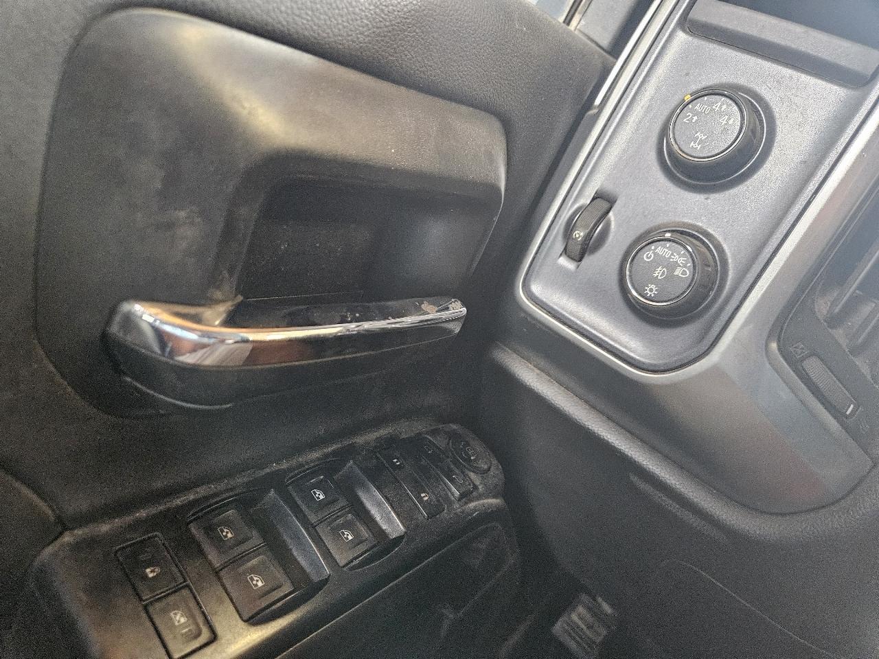 Chevrolet Silverado 1500 4WD Crew Cab 143.5" LT w/1LT 2014