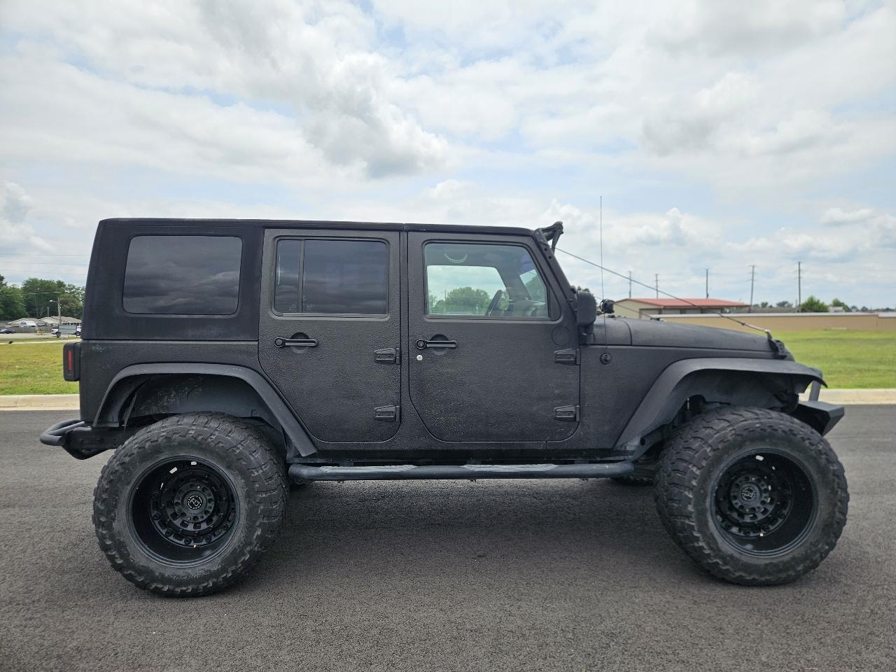 Jeep Wrangler Unlimited 4WD 4dr X 2009