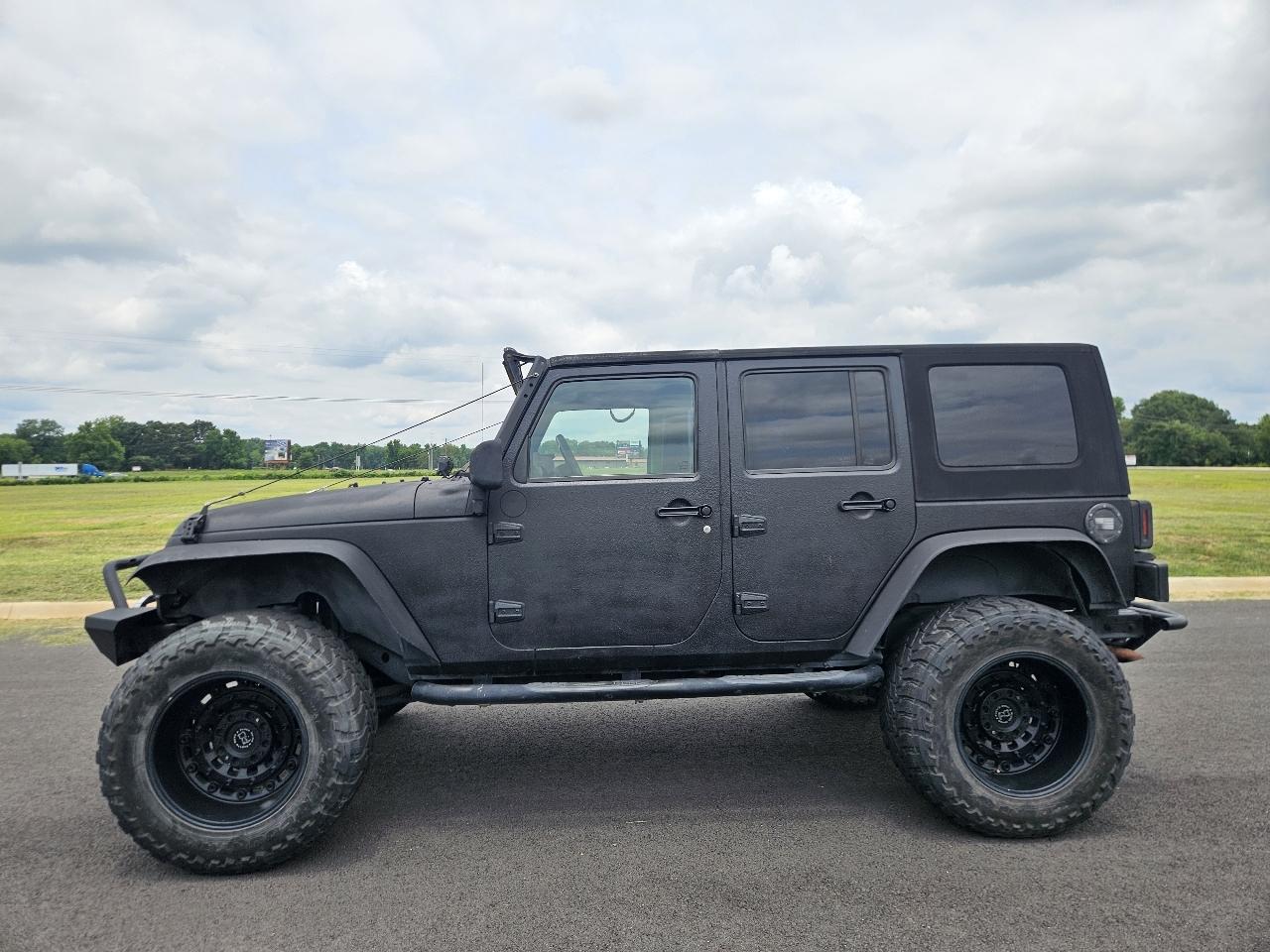 Jeep Wrangler Unlimited 4WD 4dr X 2009