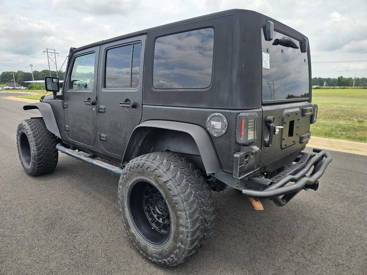 Jeep Wrangler Unlimited 4WD 4dr X 2009
