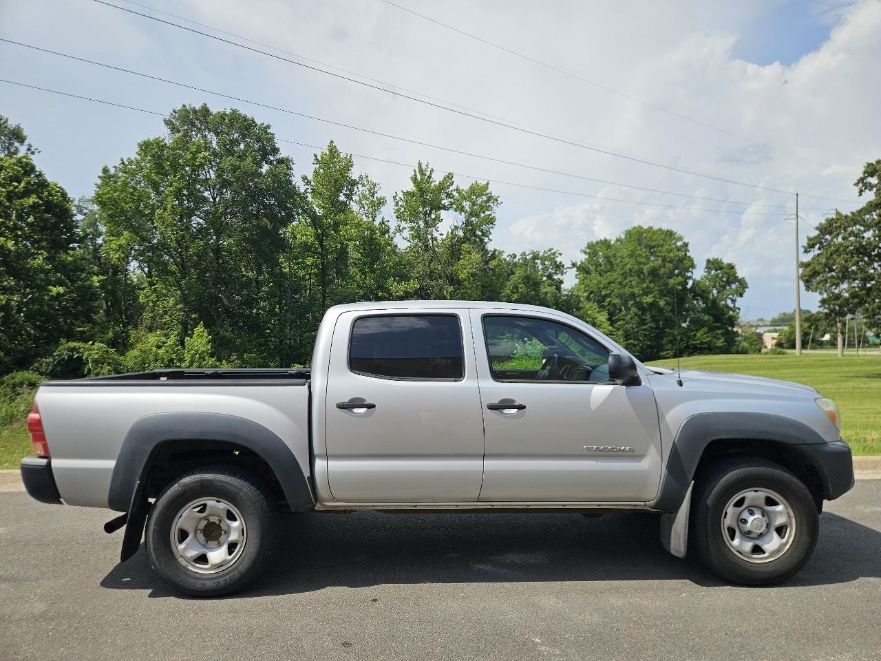 Toyota Tacoma 4WD Double Cab V6 MT (Natl) 2013