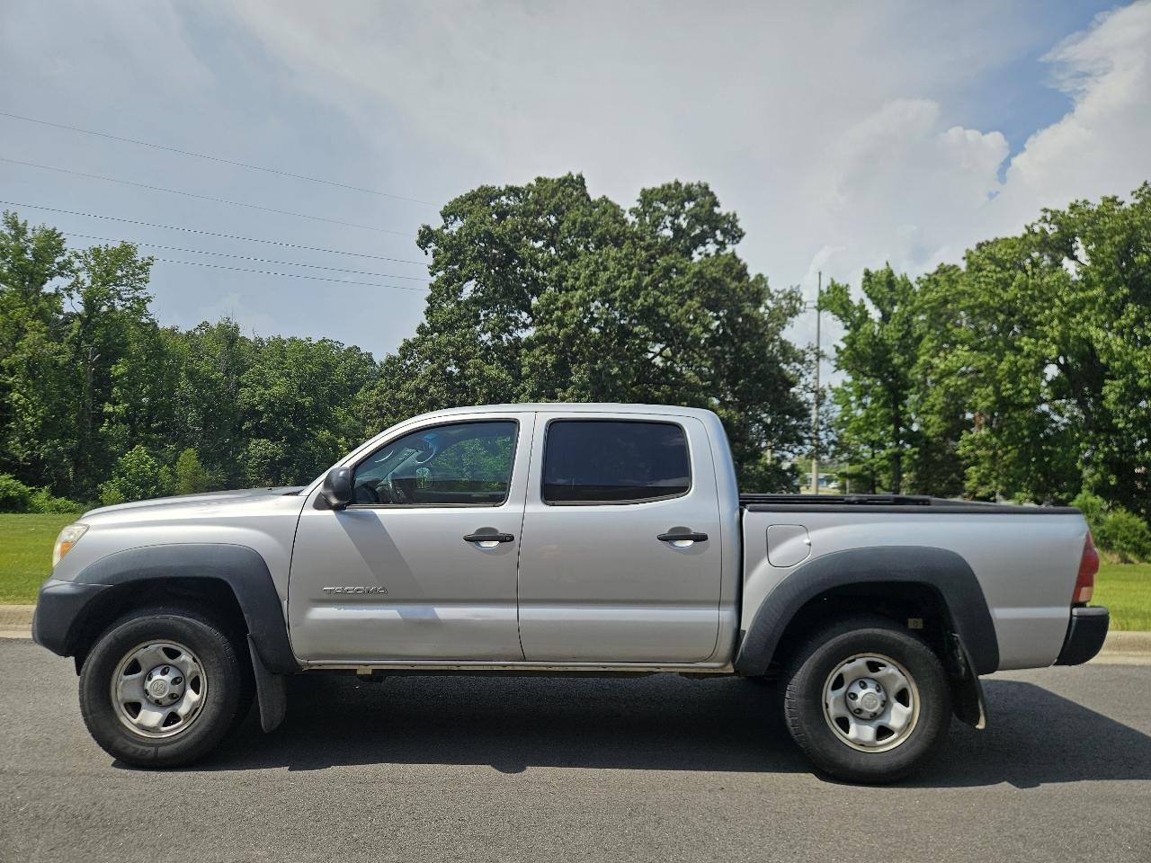 Toyota Tacoma 4WD Double Cab V6 MT (Natl) 2013