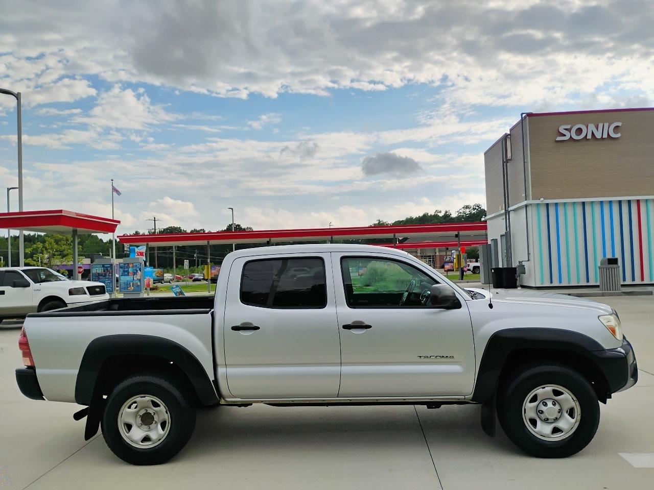 Toyota Tacoma 4WD Double Cab V6 MT (Natl) 2013