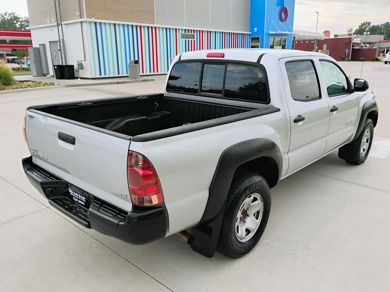 Toyota Tacoma 4WD Double Cab V6 MT (Natl) 2013