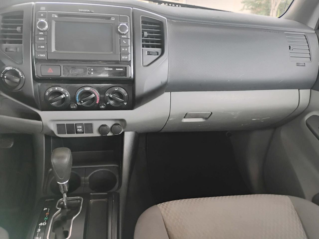 Toyota Tacoma 4WD Double Cab V6 MT (Natl) 2013
