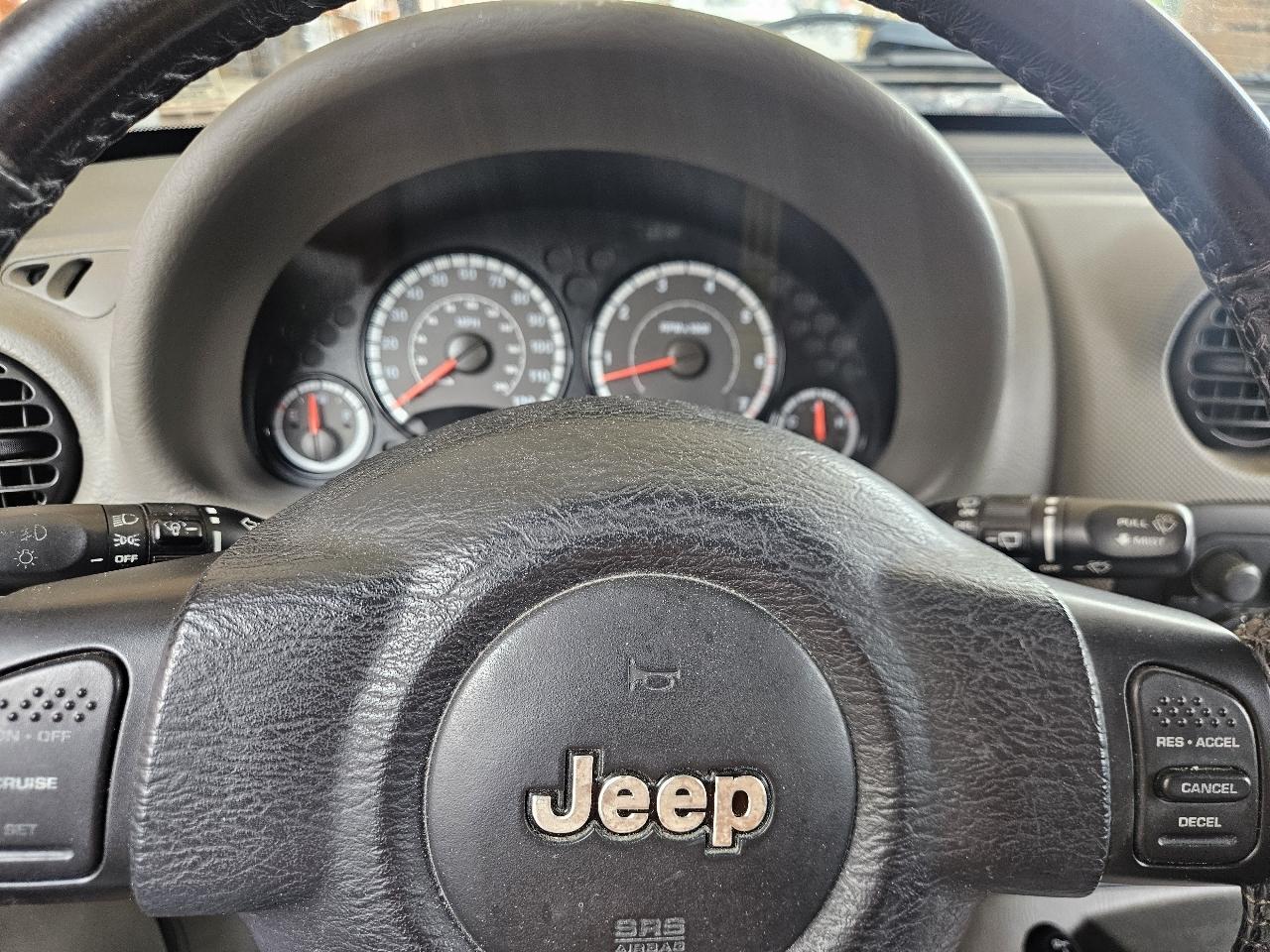 Jeep Liberty 4dr Sport 4WD 2006
