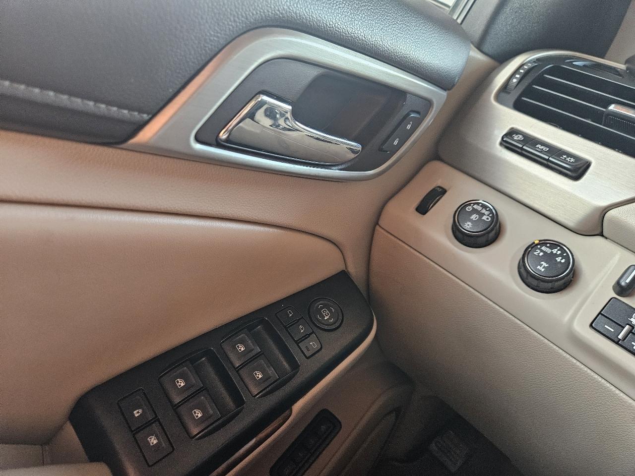 GMC Yukon 4WD 4dr Denali 2016