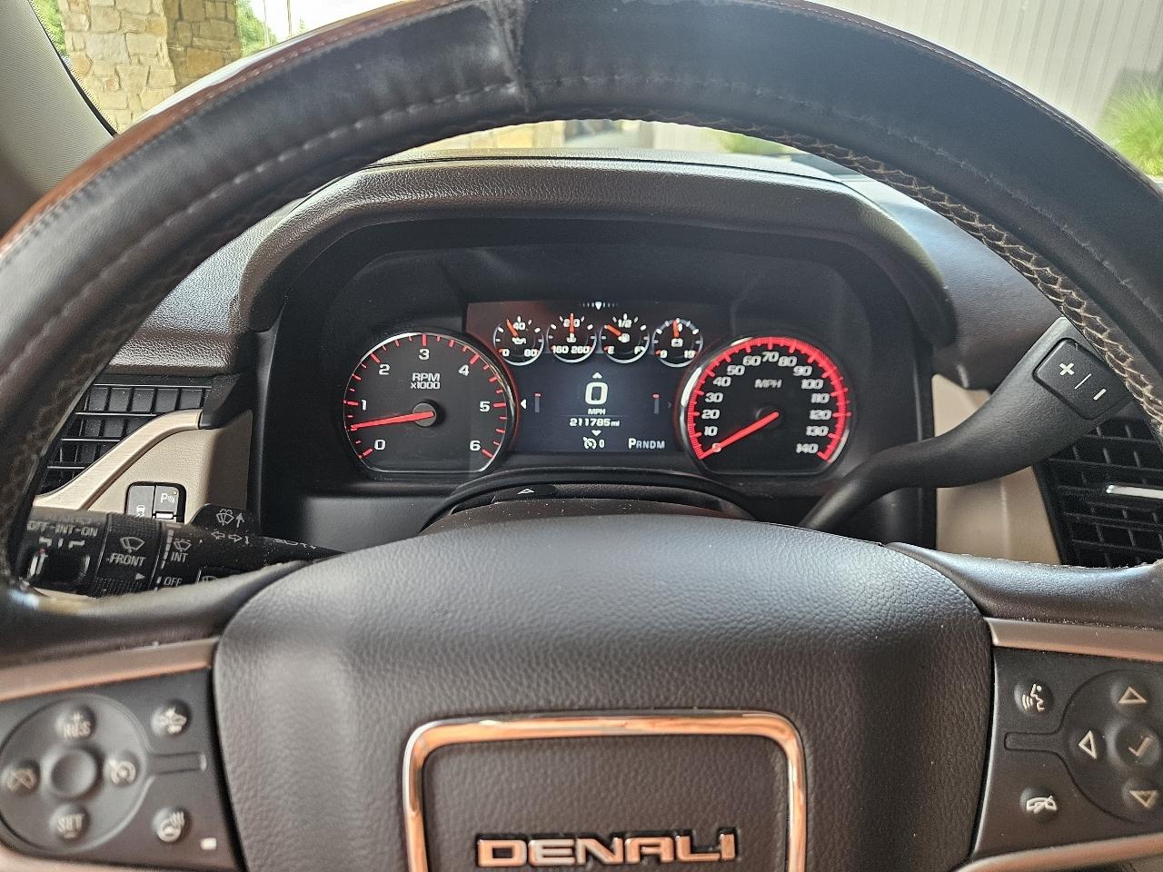 GMC Yukon 4WD 4dr Denali 2016